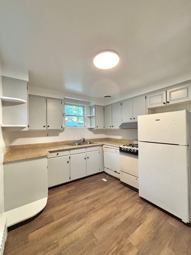 Photo - 3729-3731 Oakland - UNIT 6 Unidad 6