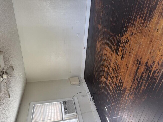 Photo - 823 N Jackson St