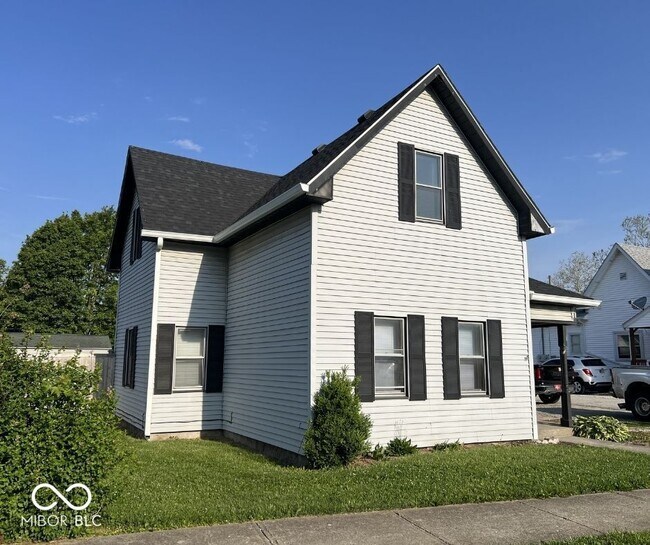 Photo - 718 S Lebanon St