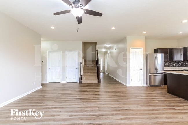 Photo - 8116 Borland Dr