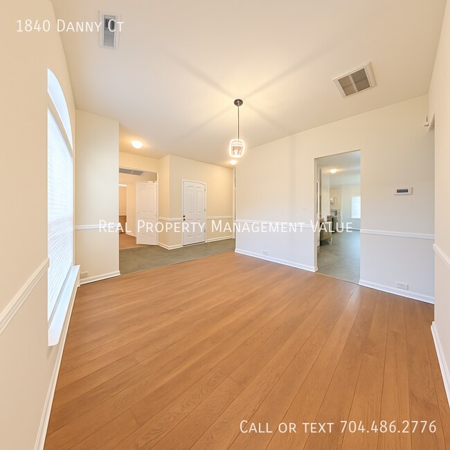 Photo - 1840 Danny Ct