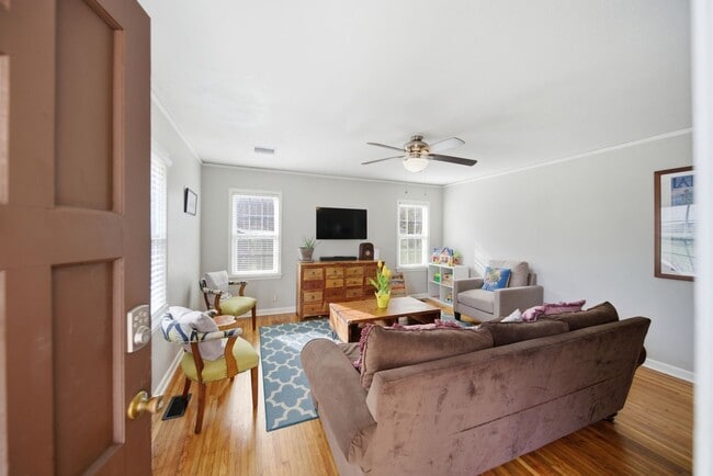 Photo - Charming Midtown bungalow just minutes from downtown!