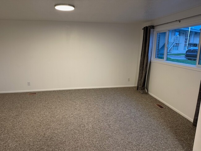 Photo - 700 E 1400 N Unit 2