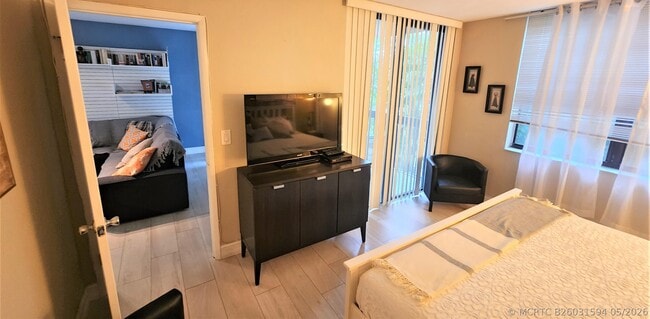 600 Egret Cir Unit 7201