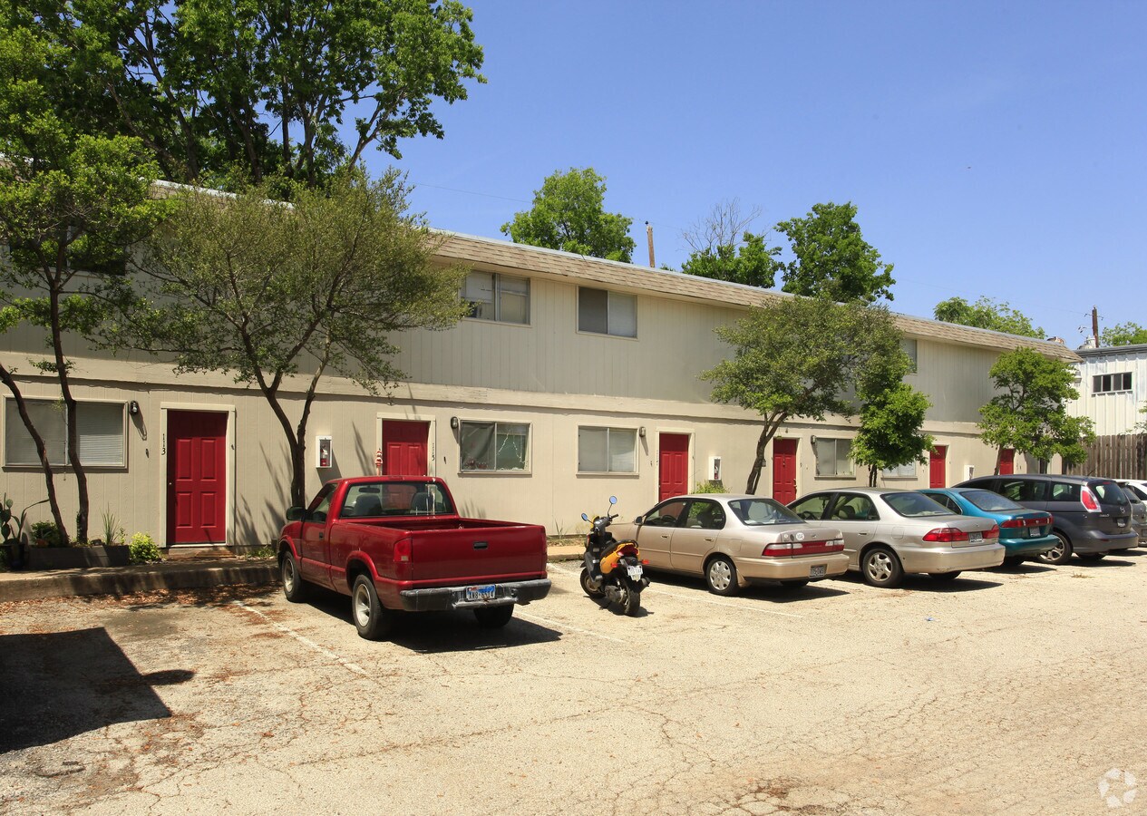 Atrium Apartments - Atrium Apartments