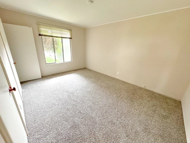 Photo - 24 Baytree Way Unit APT 6