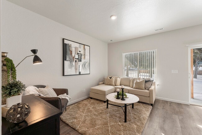 Building Photo - Birkdale Commons Rental