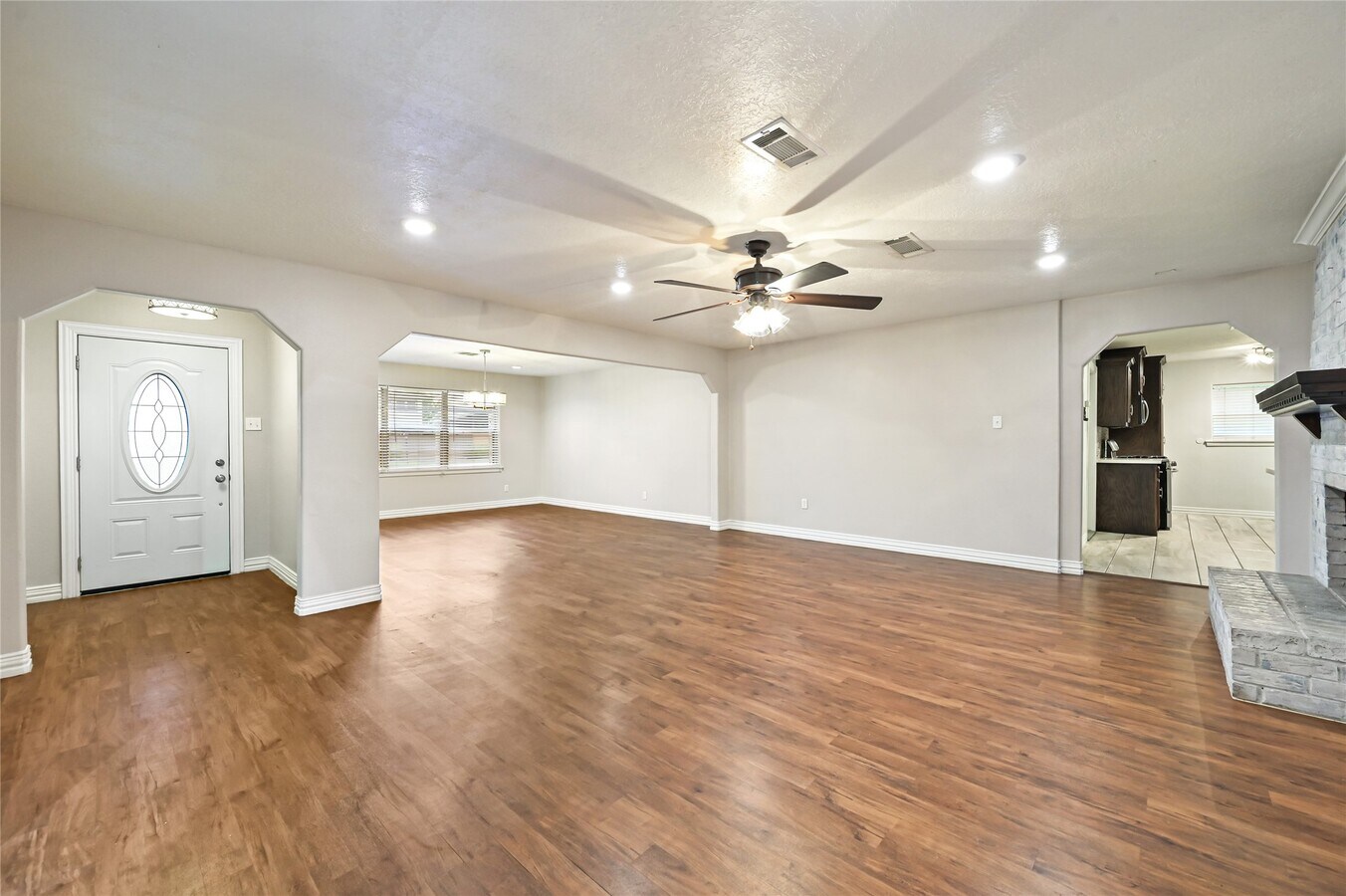 Photo - 1503 Leneva Ln