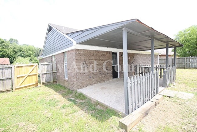 Building Photo - 4178 Brighton Dr