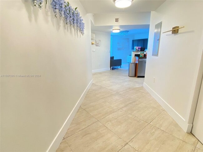 Photo - 16699 Collins Ave Unidad 3009