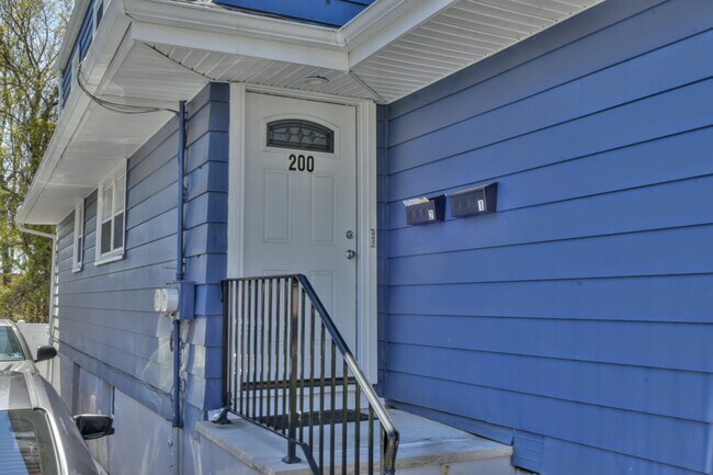 Entry - 200 Prospect Ave Unit 1st Floor