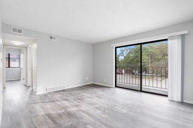 2 bed Living Room