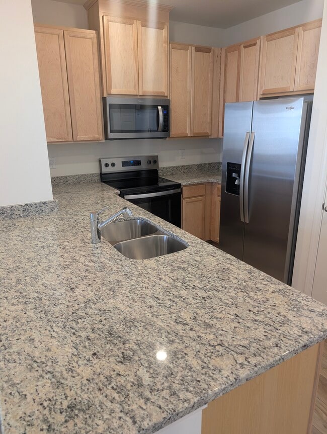 Photo - 2003 Oakdale Dr