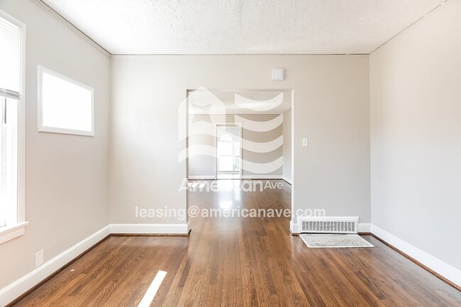 Photo - 1600 4th Terrace W