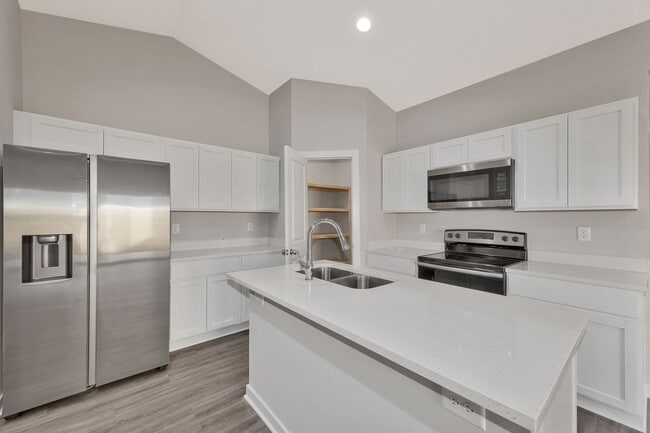 Photo - 13432 Haskell Ct