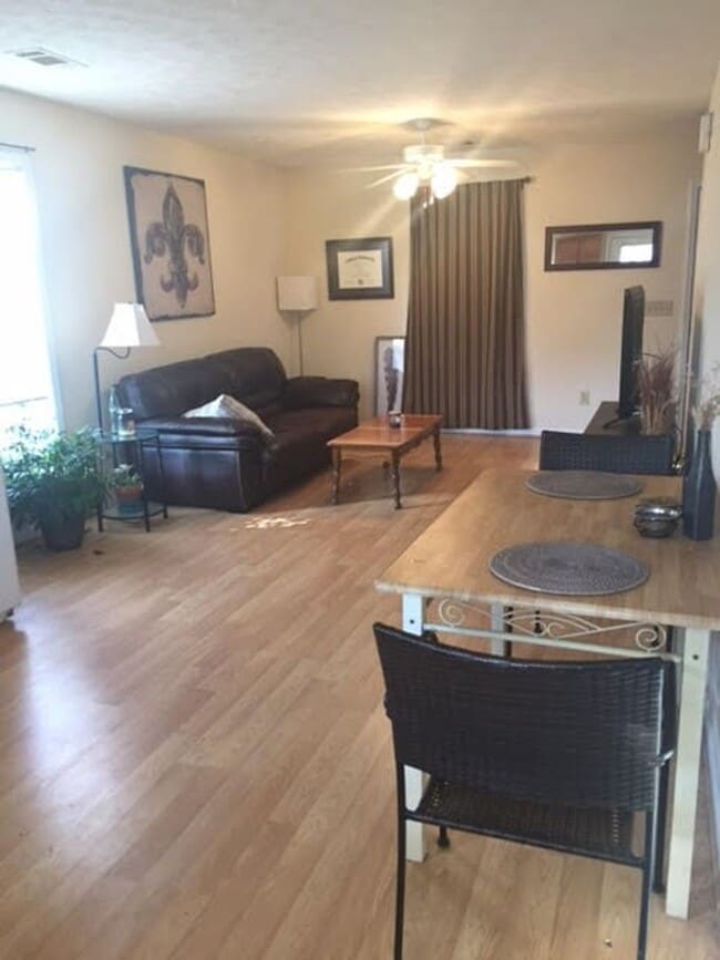 Photo - Taleeda 444-446 Unidad 444