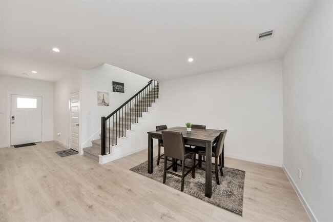 Photo - 31771 Margaret Woods Ln
