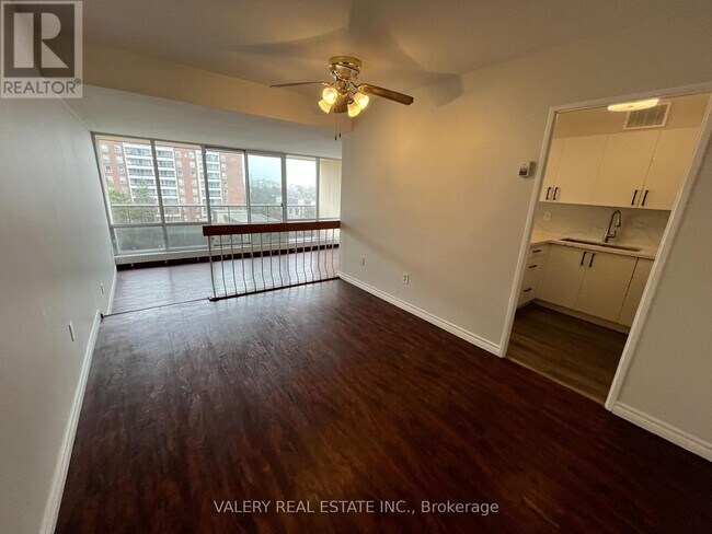 Photo - 31 Four Winds Dr Unité 708