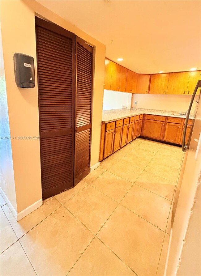 Photo - 948 SW 74th Ave