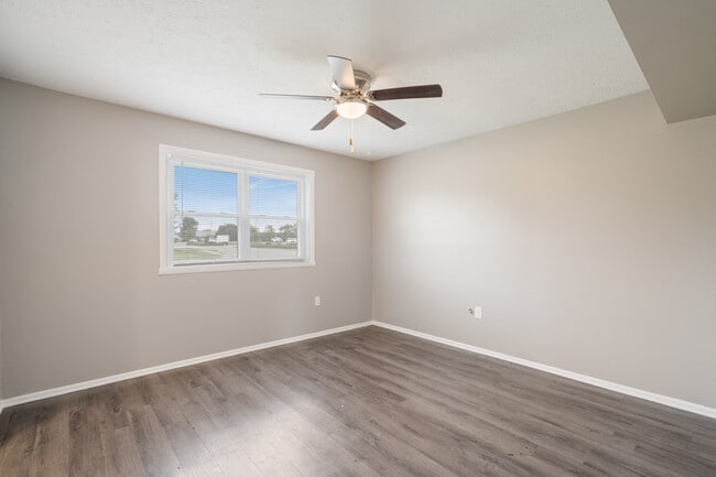 Photo - Flats of Greentree