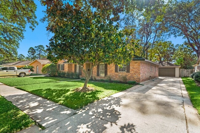 Photo - 1115 Cottage Oak Ln