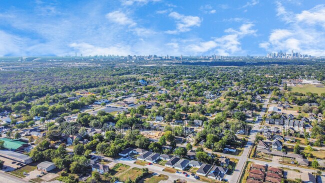 Photo - 4207 Phlox St Unidad 1 Bedroom  4