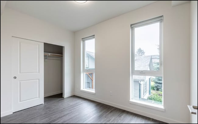 Photo - MF 17 - SE Woodward