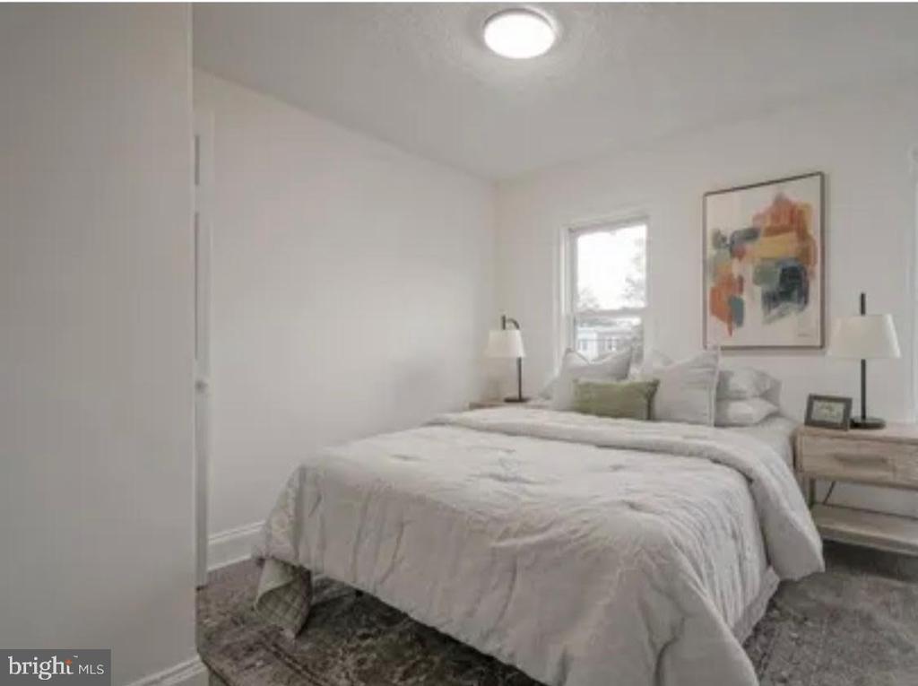 Photo - 1069 Collings Rd