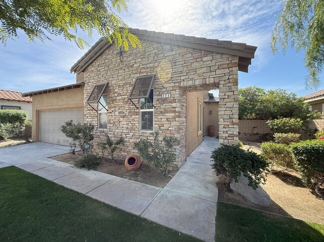 Building Photo - 111 Shoreline