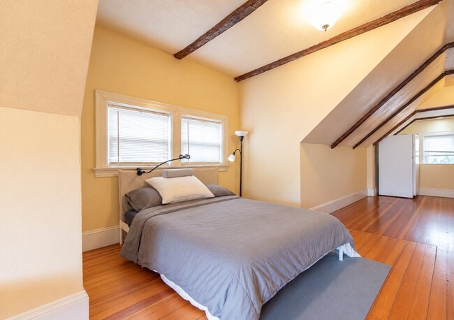 117 Elmgrove Ave Unit 3