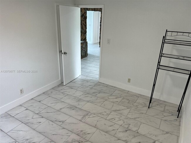 4421 NW 33rd St