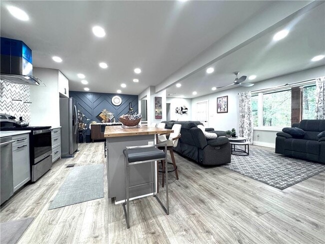 Photo - 3280 Stonewall Tell Rd