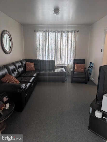 Photo - 106 Walnut St