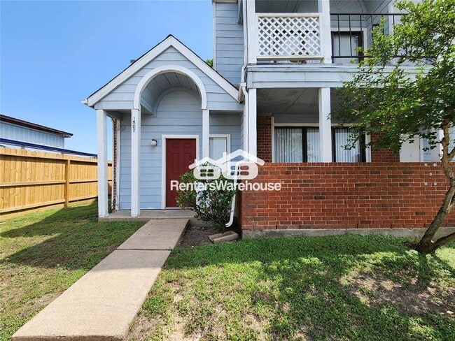 Building Photo - 14550 Fonmeadow Dr Rental