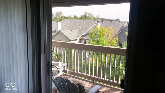 Photo - 239 Legends Creek Way Unidad 310