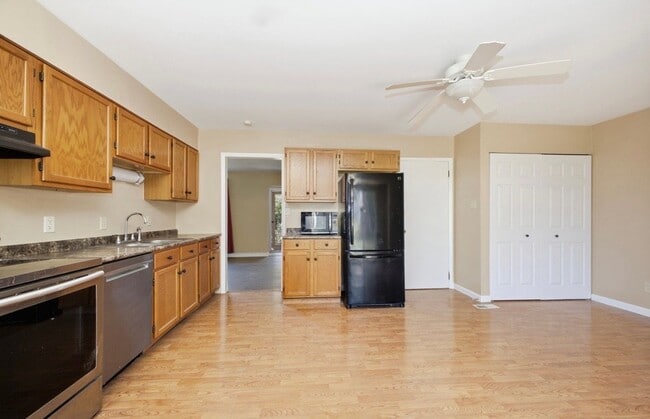 Photo - 510 W Market St