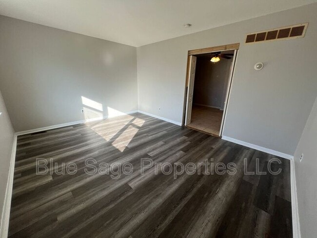 Photo - 727 Clifton Ave Unidad 1