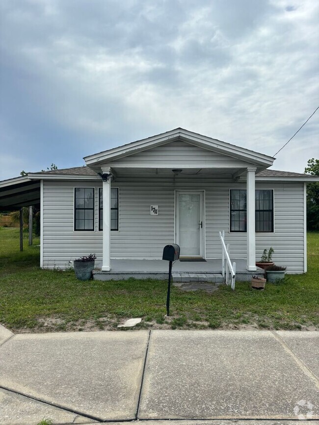 Building Photo - 1711 Martin Luther King Jr Blvd Rental