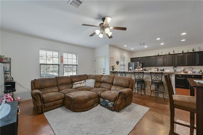 Photo - 4 Bed, 4 Bath Barracks Unit for August 202...