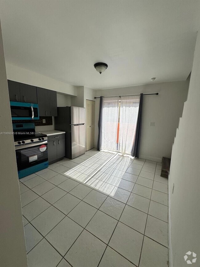 Building Photo - 14910 SW 82nd Terrace Unit 15-207 Rental
