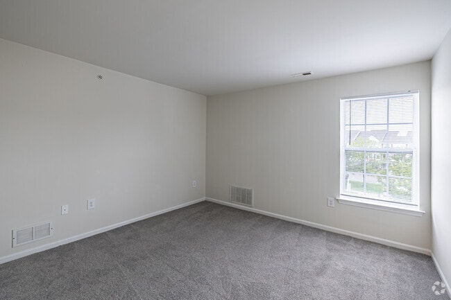 2BR, 2BA - 1,055SF - Bedroom - C