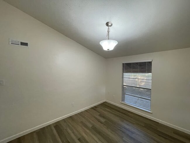 Photo - 18110 Navajo Trail Dr