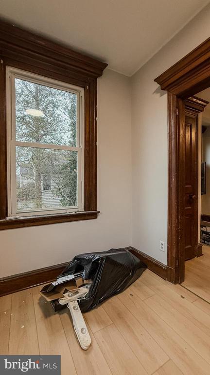 Photo - 165 E Mt Pleasant Ave Unit 2ND FLOOR