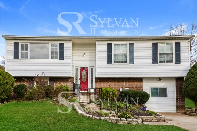 Photo - Spacious 6 bedroom home in Randallstown!