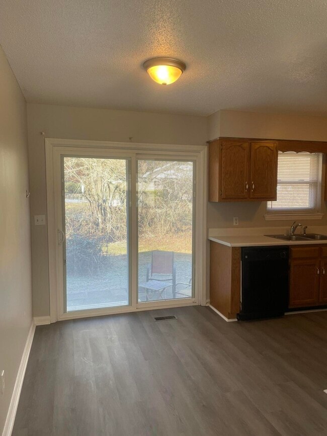 Photo - 4759 Tessie Ln