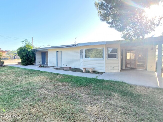 Building Photo - 26649 S Grapefruit Dr