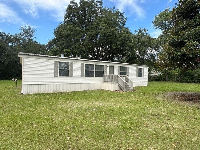 Building Photo - 103 Davis Rd E Rental