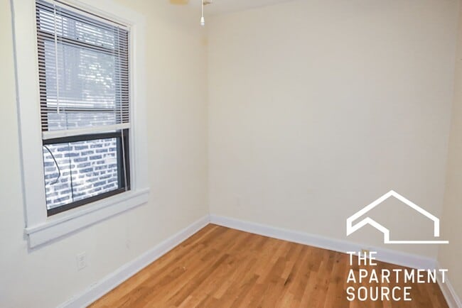 Photo - 2254 N Southport Ave Unit 2