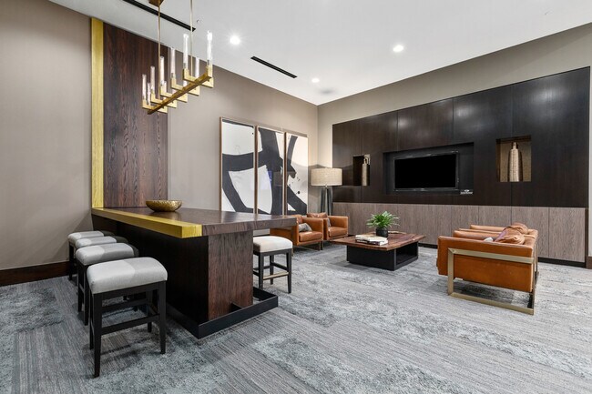 Photo - 855 Peachtree St NE