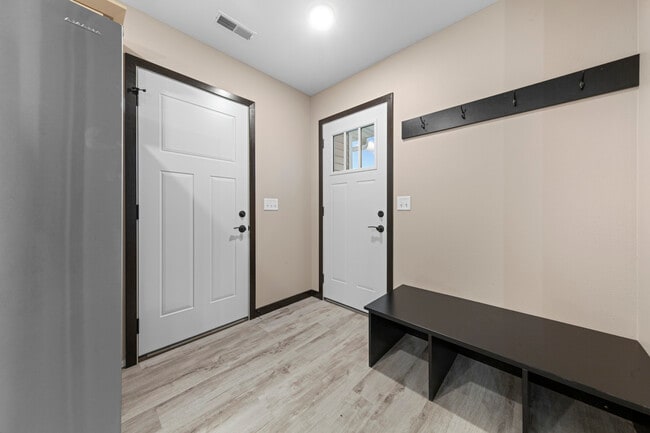 Photo - 3200 Noble Dr